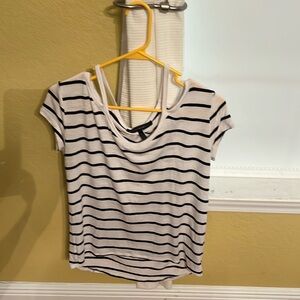 White House Black Market top size XS